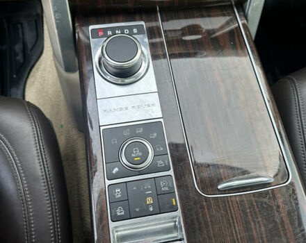 Білий Ленд Ровер Рендж Ровер, об'ємом двигуна 2.99 л та пробігом 245 тис. км за 50000 $, фото 57 на Automoto.ua