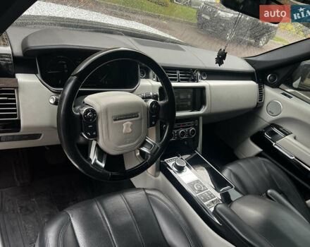 Белый Ленд Ровер Рендж Ровер, объемом двигателя 2.99 л и пробегом 159 тыс. км за 42000 $, фото 10 на Automoto.ua
