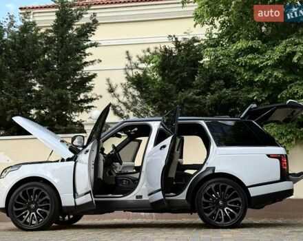Білий Ленд Ровер Рендж Ровер, об'ємом двигуна 2.99 л та пробігом 180 тис. км за 39850 $, фото 12 на Automoto.ua