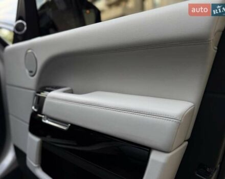 Білий Ленд Ровер Рендж Ровер, об'ємом двигуна 2.99 л та пробігом 180 тис. км за 39850 $, фото 57 на Automoto.ua