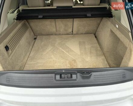 Белый Ленд Ровер Рендж Ровер, объемом двигателя 3 л и пробегом 173 тыс. км за 28400 $, фото 31 на Automoto.ua