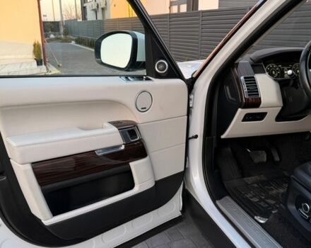 Белый Ленд Ровер Рендж Ровер, объемом двигателя 2.99 л и пробегом 187 тыс. км за 45000 $, фото 12 на Automoto.ua