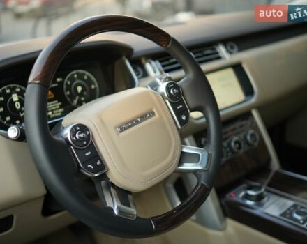 Білий Ленд Ровер Рендж Ровер, об'ємом двигуна 3 л та пробігом 217 тис. км за 40000 $, фото 12 на Automoto.ua
