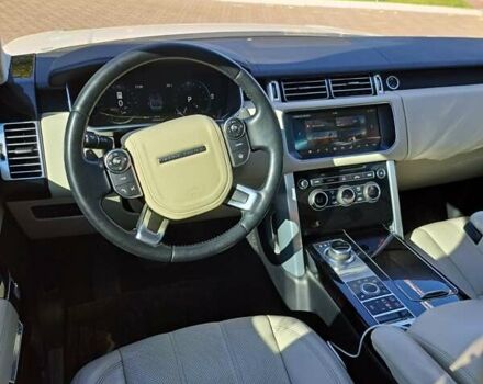 Белый Ленд Ровер Рендж Ровер, объемом двигателя 2.99 л и пробегом 108 тыс. км за 41999 $, фото 8 на Automoto.ua