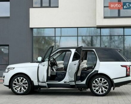 Белый Ленд Ровер Рендж Ровер, объемом двигателя 4.4 л и пробегом 115 тыс. км за 47950 $, фото 31 на Automoto.ua