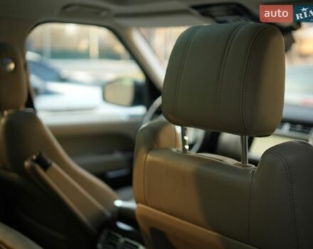 Білий Ленд Ровер Рендж Ровер, об'ємом двигуна 3 л та пробігом 217 тис. км за 40000 $, фото 3 на Automoto.ua