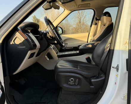 Білий Ленд Ровер Рендж Ровер, об'ємом двигуна 2.99 л та пробігом 146 тис. км за 37000 $, фото 22 на Automoto.ua