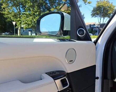 Белый Ленд Ровер Рендж Ровер, объемом двигателя 2.99 л и пробегом 108 тыс. км за 41999 $, фото 6 на Automoto.ua