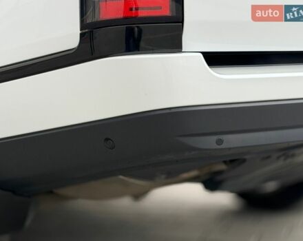 Белый Ленд Ровер Рендж Ровер, объемом двигателя 4.4 л и пробегом 115 тыс. км за 47950 $, фото 25 на Automoto.ua