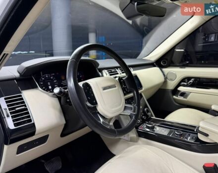Білий Ленд Ровер Рендж Ровер, об'ємом двигуна 5 л та пробігом 82 тис. км за 54500 $, фото 20 на Automoto.ua