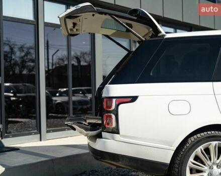 Белый Ленд Ровер Рендж Ровер, объемом двигателя 3 л и пробегом 103 тыс. км за 56900 $, фото 6 на Automoto.ua