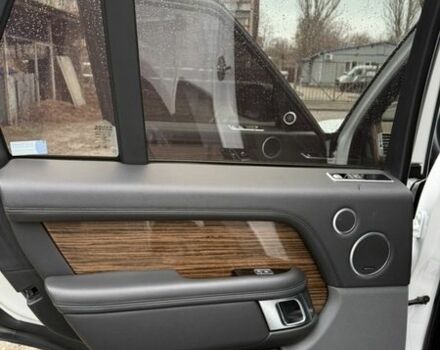 Білий Ленд Ровер Рендж Ровер, об'ємом двигуна 3 л та пробігом 98 тис. км за 51900 $, фото 11 на Automoto.ua