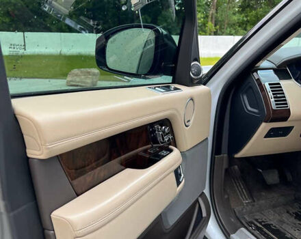 Білий Ленд Ровер Рендж Ровер, об'ємом двигуна 3 л та пробігом 106 тис. км за 47000 $, фото 7 на Automoto.ua