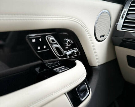 Білий Ленд Ровер Рендж Ровер, об'ємом двигуна 3 л та пробігом 170 тис. км за 49900 $, фото 38 на Automoto.ua