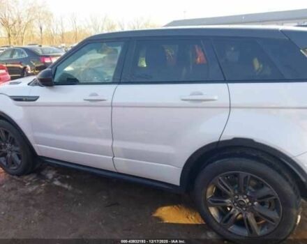 Білий Ленд Ровер Рендж Ровер, об'ємом двигуна 2 л та пробігом 54 тис. км за 4600 $, фото 12 на Automoto.ua