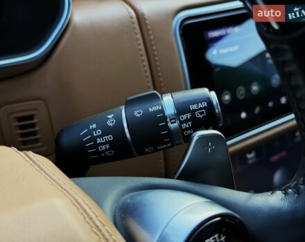 Білий Ленд Ровер Рендж Ровер, об'ємом двигуна 4.37 л та пробігом 105 тис. км за 64999 $, фото 56 на Automoto.ua