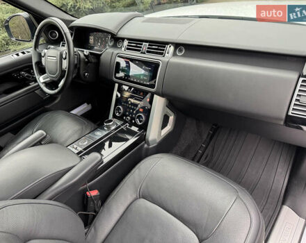 Белый Ленд Ровер Рендж Ровер, объемом двигателя 3 л и пробегом 70 тыс. км за 59000 $, фото 30 на Automoto.ua