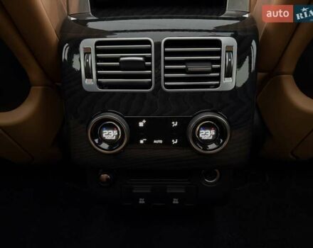 Белый Ленд Ровер Рендж Ровер, объемом двигателя 4.37 л и пробегом 105 тыс. км за 64999 $, фото 42 на Automoto.ua