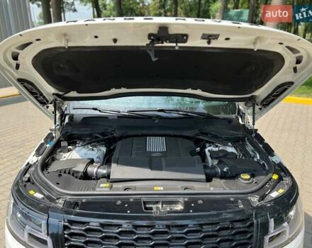 Белый Ленд Ровер Рендж Ровер, объемом двигателя 5 л и пробегом 39 тыс. км за 95000 $, фото 15 на Automoto.ua