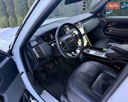 Білий Ленд Ровер Рендж Ровер, об'ємом двигуна 2.99 л та пробігом 87 тис. км за 60900 $, фото 10 на Automoto.ua