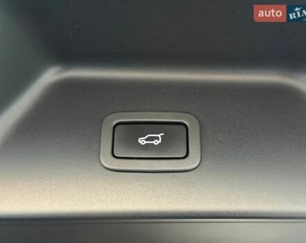 Білий Ленд Ровер Рендж Ровер, об'ємом двигуна 4.37 л та пробігом 105 тис. км за 64999 $, фото 27 на Automoto.ua