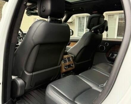 Білий Ленд Ровер Рендж Ровер, об'ємом двигуна 3 л та пробігом 98 тис. км за 51900 $, фото 9 на Automoto.ua