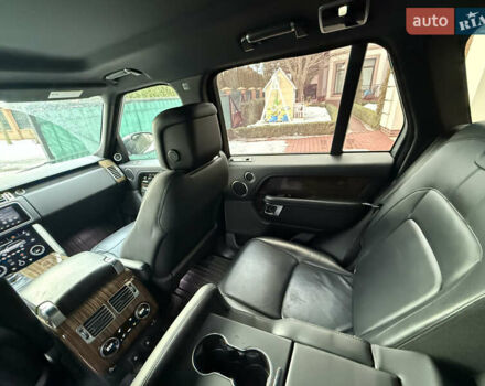 Белый Ленд Ровер Рендж Ровер, объемом двигателя 3 л и пробегом 99 тыс. км за 46000 $, фото 6 на Automoto.ua