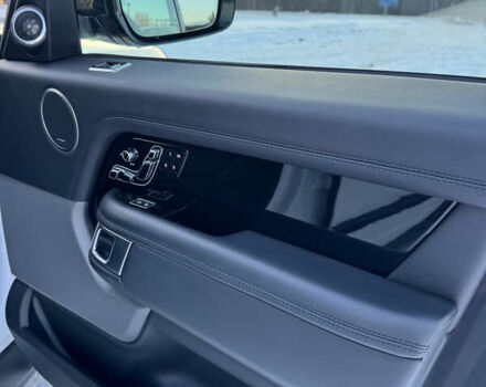 Белый Ленд Ровер Рендж Ровер, объемом двигателя 3 л и пробегом 74 тыс. км за 56000 $, фото 29 на Automoto.ua