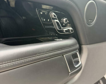 Белый Ленд Ровер Рендж Ровер, объемом двигателя 3 л и пробегом 73 тыс. км за 55000 $, фото 22 на Automoto.ua