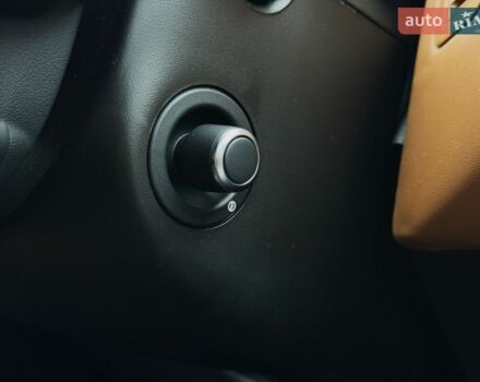 Білий Ленд Ровер Рендж Ровер, об'ємом двигуна 4.37 л та пробігом 105 тис. км за 64999 $, фото 61 на Automoto.ua