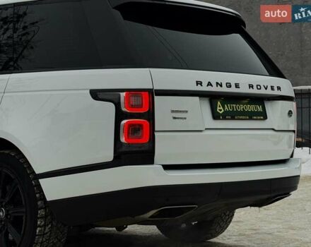 Белый Ленд Ровер Рендж Ровер, объемом двигателя 4.37 л и пробегом 105 тыс. км за 64999 $, фото 24 на Automoto.ua