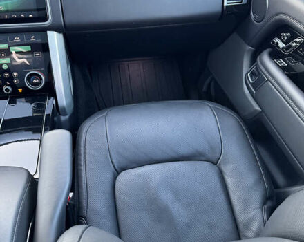 Белый Ленд Ровер Рендж Ровер, объемом двигателя 3 л и пробегом 74 тыс. км за 56000 $, фото 36 на Automoto.ua