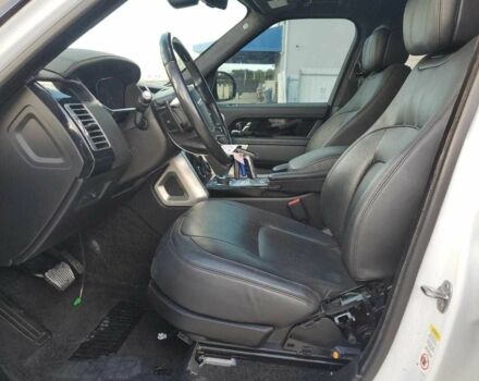 Белый Ленд Ровер Рендж Ровер, объемом двигателя 0 л и пробегом 41 тыс. км за 14000 $, фото 6 на Automoto.ua