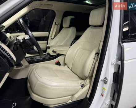 Білий Ленд Ровер Рендж Ровер, об'ємом двигуна 5 л та пробігом 82 тис. км за 54500 $, фото 19 на Automoto.ua