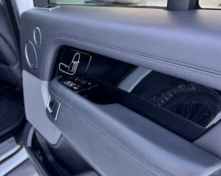 Белый Ленд Ровер Рендж Ровер, объемом двигателя 3 л и пробегом 74 тыс. км за 56000 $, фото 23 на Automoto.ua