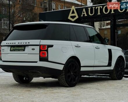 Белый Ленд Ровер Рендж Ровер, объемом двигателя 4.37 л и пробегом 105 тыс. км за 64999 $, фото 21 на Automoto.ua