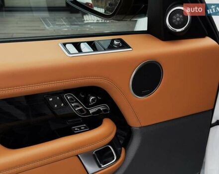 Белый Ленд Ровер Рендж Ровер, объемом двигателя 4.37 л и пробегом 105 тыс. км за 64999 $, фото 30 на Automoto.ua