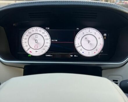 Белый Ленд Ровер Рендж Ровер, объемом двигателя 3 л и пробегом 134 тыс. км за 46999 $, фото 3 на Automoto.ua