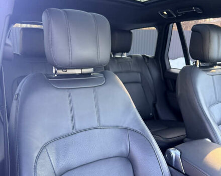 Белый Ленд Ровер Рендж Ровер, объемом двигателя 3 л и пробегом 73 тыс. км за 55000 $, фото 48 на Automoto.ua