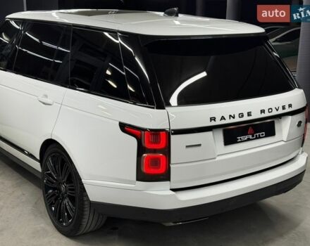 Білий Ленд Ровер Рендж Ровер, об'ємом двигуна 5 л та пробігом 82 тис. км за 54500 $, фото 11 на Automoto.ua
