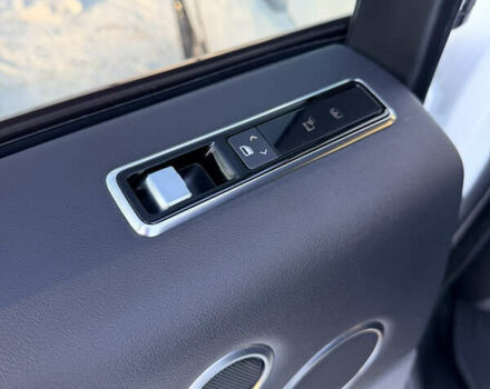 Белый Ленд Ровер Рендж Ровер, объемом двигателя 3 л и пробегом 73 тыс. км за 55000 $, фото 40 на Automoto.ua