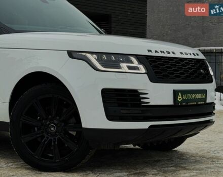 Білий Ленд Ровер Рендж Ровер, об'ємом двигуна 4.37 л та пробігом 105 тис. км за 64999 $, фото 12 на Automoto.ua