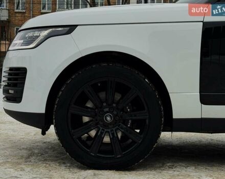 Белый Ленд Ровер Рендж Ровер, объемом двигателя 4.37 л и пробегом 105 тыс. км за 64999 $, фото 16 на Automoto.ua