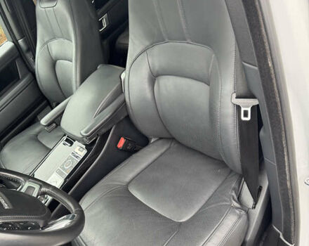 Белый Ленд Ровер Рендж Ровер, объемом двигателя 3 л и пробегом 70 тыс. км за 59000 $, фото 14 на Automoto.ua