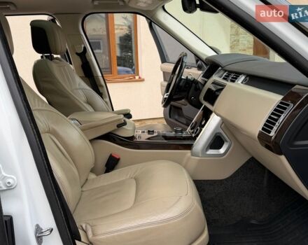 Білий Ленд Ровер Рендж Ровер, об'ємом двигуна 3 л та пробігом 152 тис. км за 41000 $, фото 25 на Automoto.ua