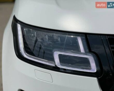 Белый Ленд Ровер Рендж Ровер, объемом двигателя 5 л и пробегом 39 тыс. км за 95000 $, фото 10 на Automoto.ua