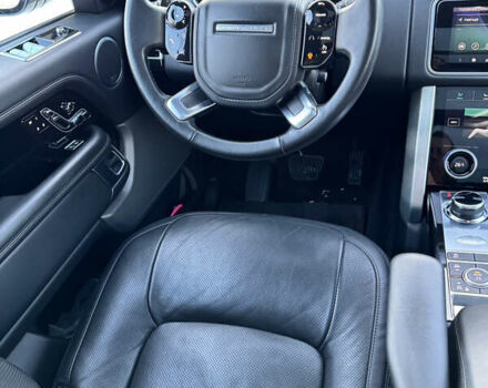 Белый Ленд Ровер Рендж Ровер, объемом двигателя 3 л и пробегом 74 тыс. км за 56000 $, фото 35 на Automoto.ua