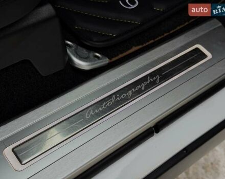 Белый Ленд Ровер Рендж Ровер, объемом двигателя 4.37 л и пробегом 105 тыс. км за 64999 $, фото 49 на Automoto.ua