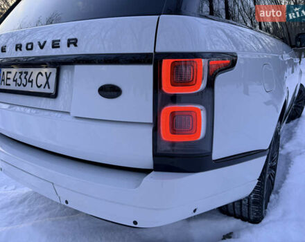 Белый Ленд Ровер Рендж Ровер, объемом двигателя 3 л и пробегом 73 тыс. км за 55000 $, фото 7 на Automoto.ua