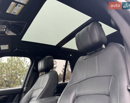 Белый Ленд Ровер Рендж Ровер, объемом двигателя 3 л и пробегом 70 тыс. км за 59000 $, фото 16 на Automoto.ua